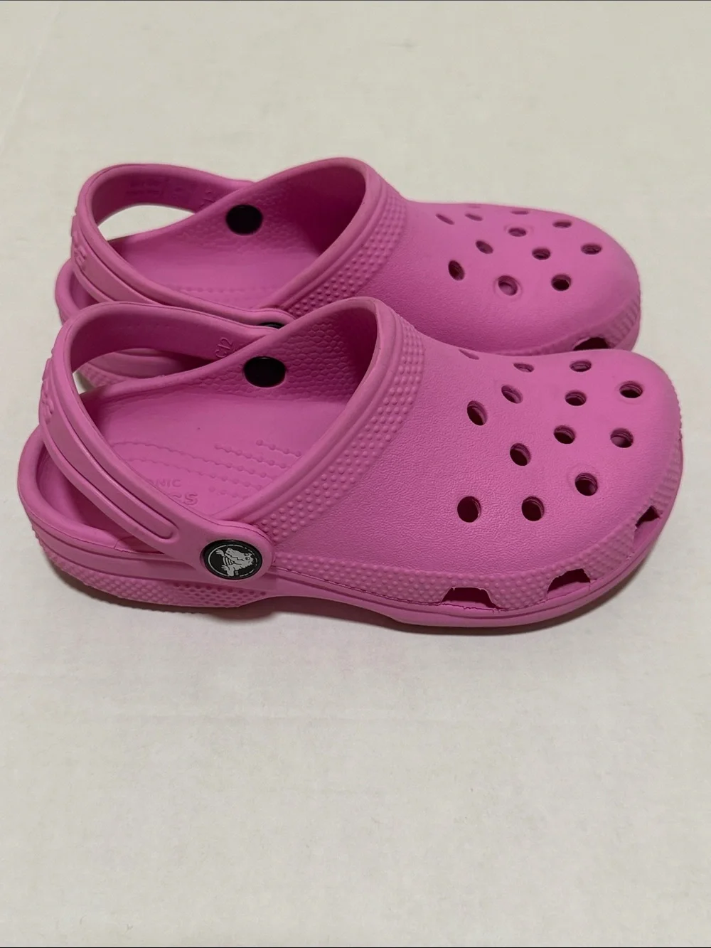 Crocs Kids Classic Pink Clogs Sandals Beach Pool - Toddler Size 12 - Picture 3 of 9